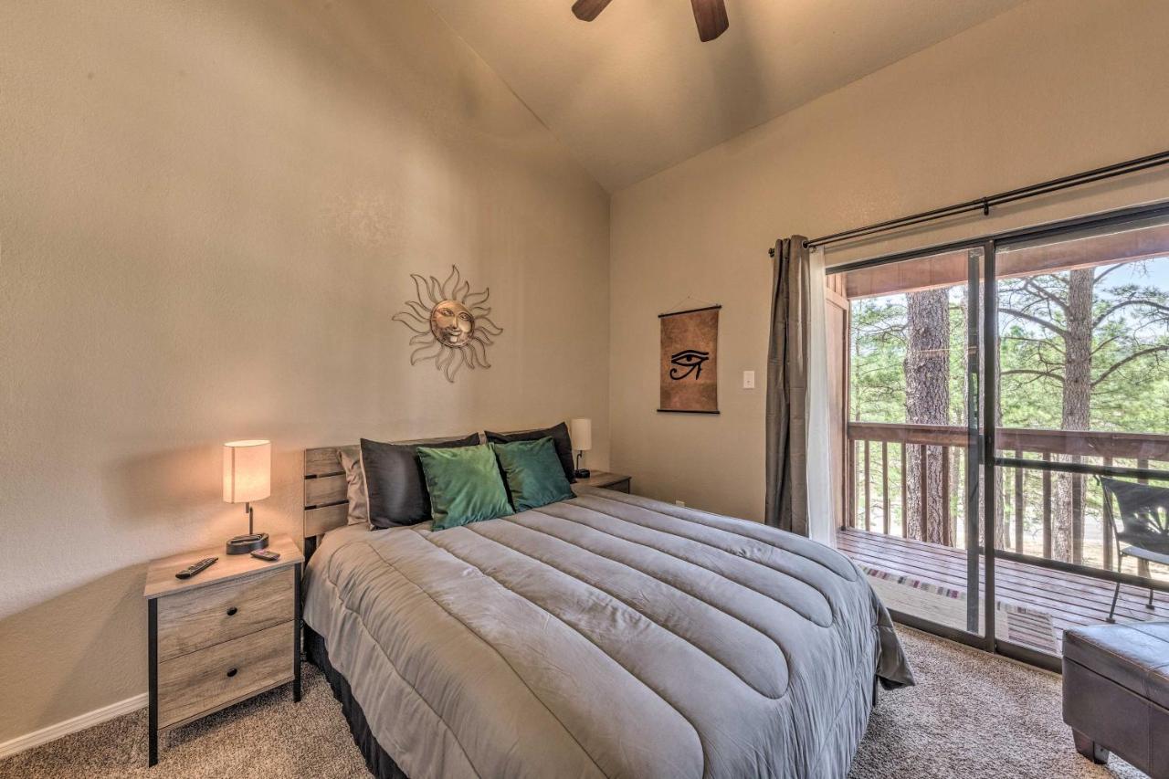Forested Ruidoso Condo With Deck And Fireplace! Exterior photo